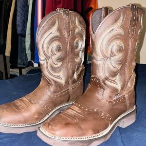 Justin gypsy boots used a couple times